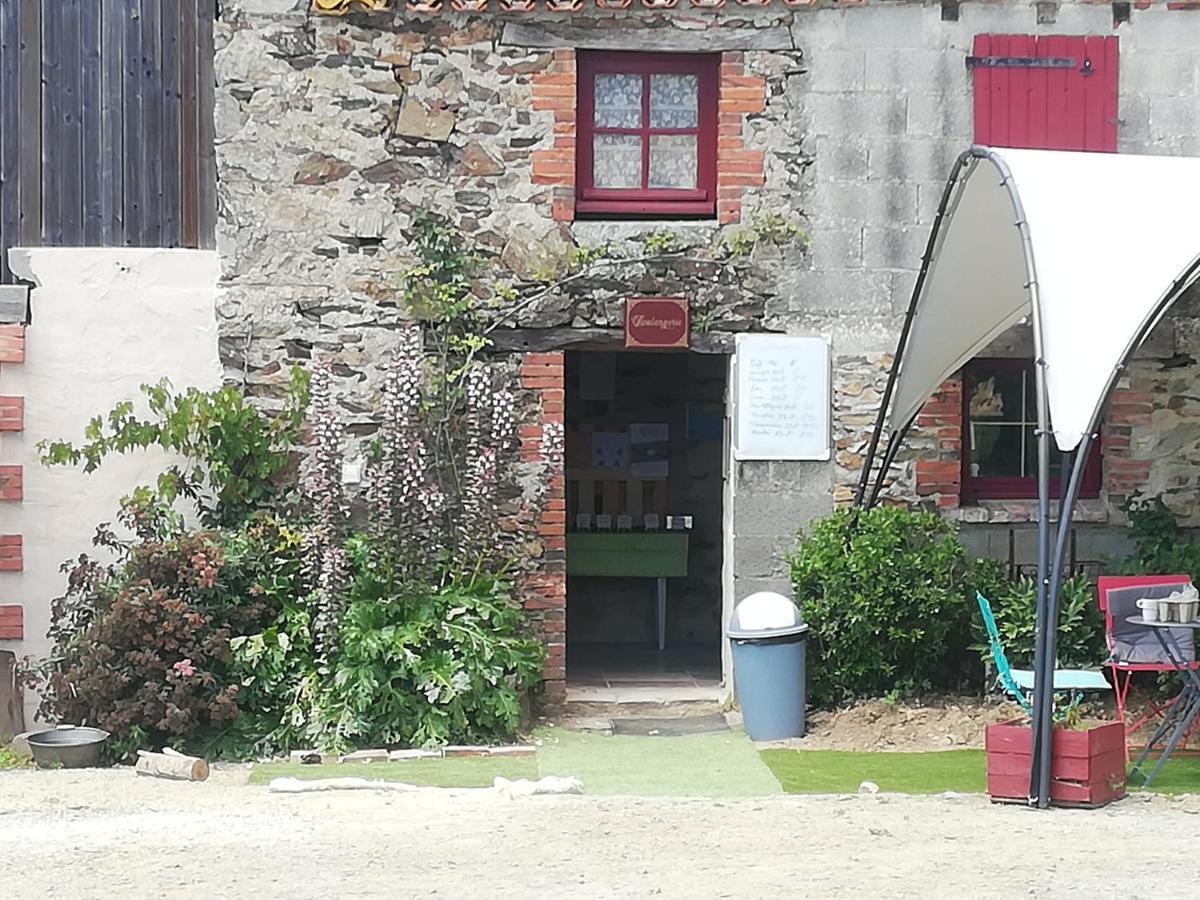 La Colline Des Hauts Bocages Vendeens Hotel Mouchamps Exterior photo